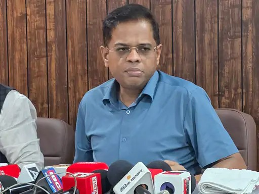 अमित जोगी बोले- DMF फंड में 1620 करोड़ की हेराफेरी:जांच की मांग; कहा-बस्तर में 12 सांप्रदायिक हमले हुए..आवाज उठाने पर BJP राष्ट्रद्रोही कहती है