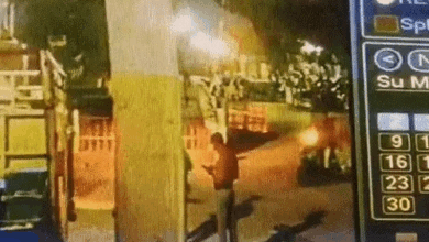रायपुर मेकाहारा में बुरका पहनी महिलाओं ने फेंका भ्रूण,VIDEO:सुबह 5 बजे 2 गाड़ियों से पहुंचे, इनमें 2 महिला,2 पुरूष; डस्टबिन के पास जाते दिखे