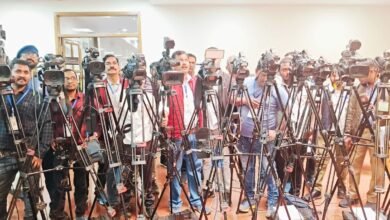 25 साल में पहली बार ‘कैमरा डाउन’ : छत्तीसगढ़ विधानसभा में मोबाइल बैन पर मीडिया का बहिष्कार