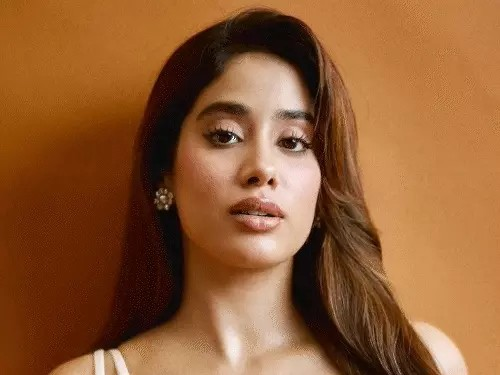 बांग्लादेश में हिंदू युवक की लिंचिंग पर भड़कीं जाह्नवी:घटना को बर्बर और नरसंहार बताया, बोलीं- ये पाखंड हमें तबाह कर देगा