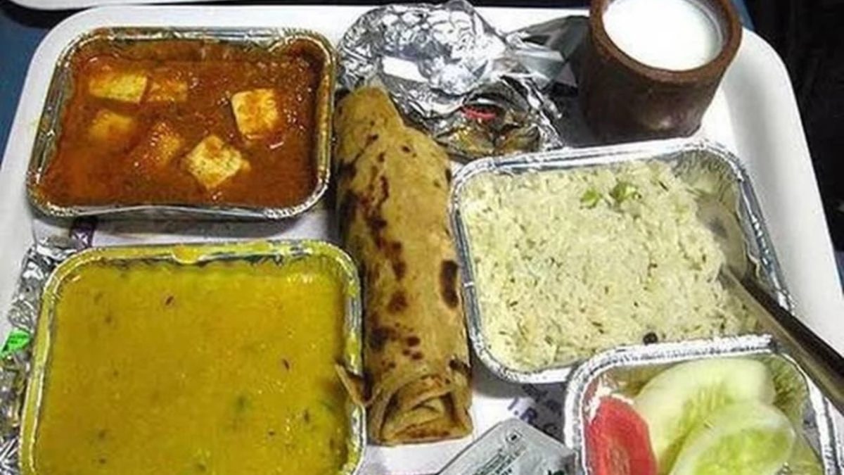 ट्रेनों में बदलेगा खाने का स्वाद, IRCTC लाएगा रीजनल फूड मेन्यू, पोहा-जलेबी से लेकर लिट्टी-चोखा तक मिलेगा जायका