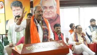 वरिष्ठ भाजपा कार्यकर्ताओं और शतकवीरों का सम्मान अटल जी को सच्ची श्रद्धांजलि: बृजमोहन अग्रवाल