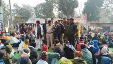 नेशनल हाईवे पर इकट्ठा हुए ग्रामीण, किया चक्काजाम