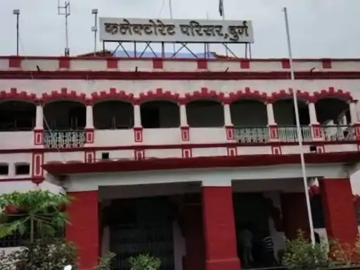 दुर्ग में आज से स्कूलों की टाइमिंग बदली:ठंड में सुबह 8 बजे से लगेगी क्लास, 15 जनवरी तक नई समय सारिणी का आदेश जारी दुर्ग में आज से स्कूलों की टाइमिंग बदली:ठंड में सुबह 8 बजे से लगेगी क्लास, 15 जनवरी तक नई समय सारिणी का आदेश जारी