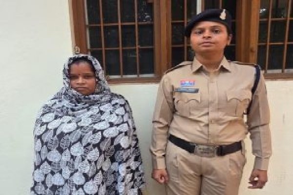 धमतरी: कामवाली बाई ने करा दी डॉक्टर के घर फर्जी IT की रेड, शातिर महिला चढ़ी पुलिस के हत्थे; अब तक 13 गिरफ्तार