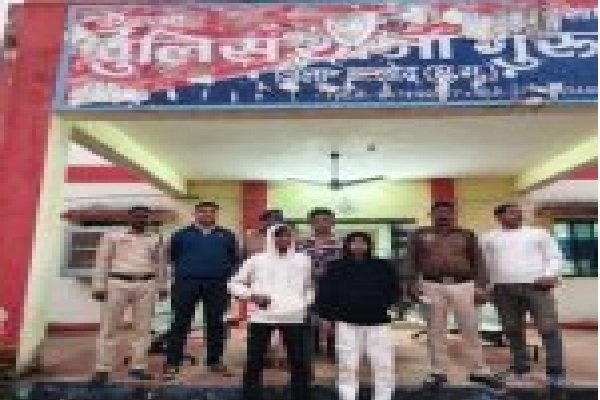 मवेशी तस्करी के शक में बेरहमी से मारपीट, तीन आरोपी गिरफ्तार; आरोप- 20 से 30 लोग थे शामिल मवेशी तस्करी के शक में बेरहमी से मारपीट, तीन आरोपी गिरफ्तार; आरोप- 20 से 30 लोग थे शामिल