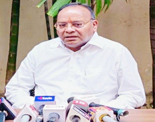 “पहले इतिहास पढ़िए”: भूपेश बघेल के बयान पर भाजपा विधायक अजय चंद्राकर का तीखा हमला