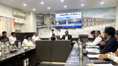 ई-ऑफिस पर जोर, समय पर ड्यूटी नही पहुंचने वाले 65 कर्मचारियों को थमाया नोटिस – Vayam Bharat