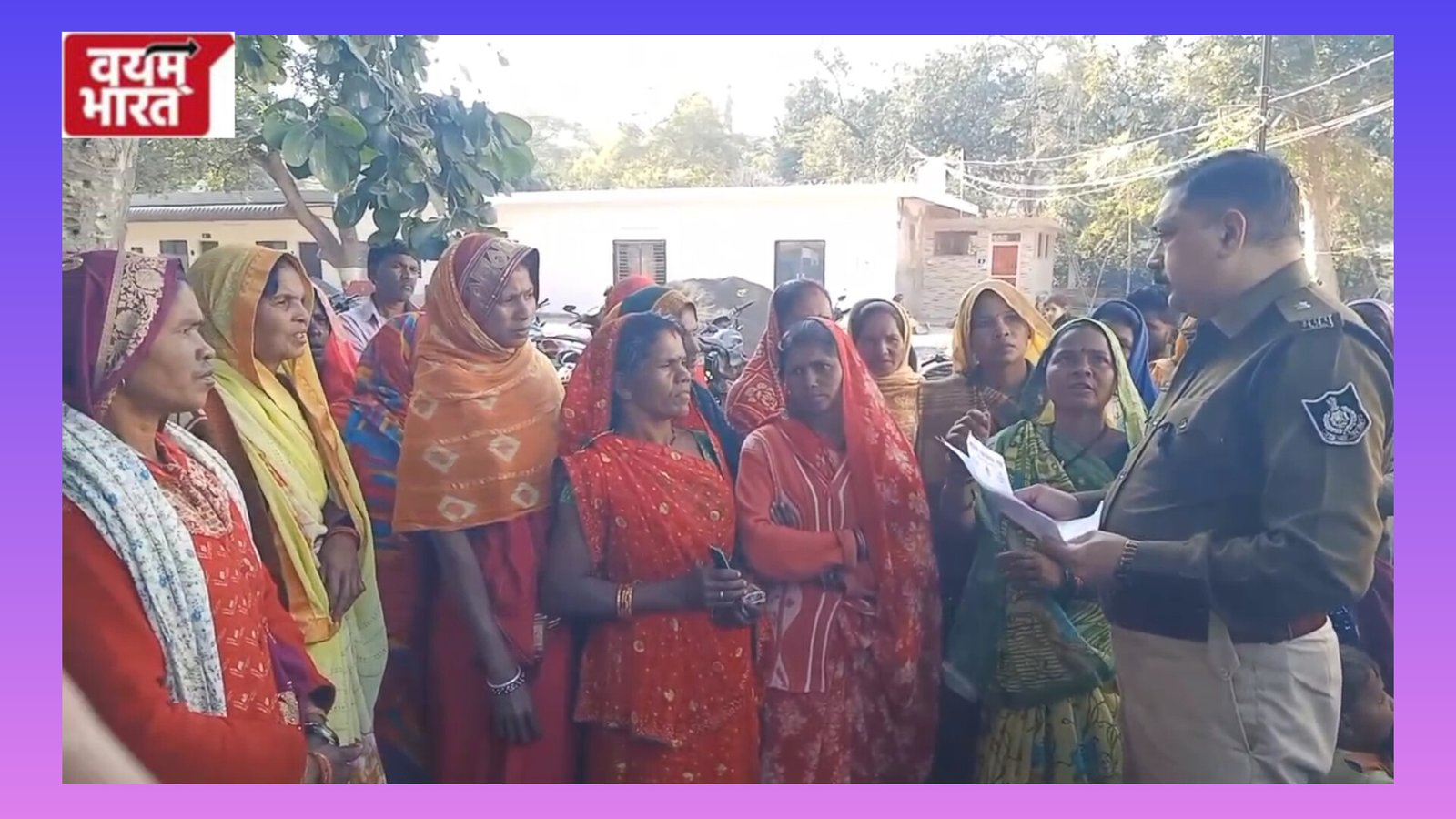 जबलपुर: अवैध शराब के खिलाफ महिलाओं का हल्लाबोल, पुलिस ने दिया कार्रवाई का आश्वासन