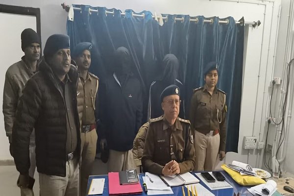रिटायर होने वाले थे पिता, युवक ने सरकारी नौकरी के लालच में कर दी हत्या… बिहार में इकलौते बेटे की खौफनाक साजिश रिटायर होने वाले थे पिता, युवक ने सरकारी नौकरी के लालच में कर दी हत्या… बिहार में इकलौते बेटे की खौफनाक साजिश
