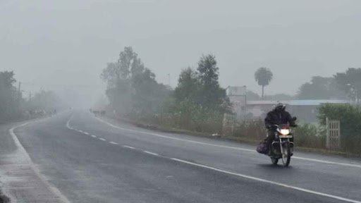 छत्तीसगढ़ में राजधानी समेत कई जिलों में पारा पहुंचा 10 के नीचे, तापमान में गिरावट के साथ और बढ़ेगी ठंड छत्तीसगढ़ में राजधानी समेत कई जिलों में पारा पहुंचा 10 के नीचे, तापमान में गिरावट के साथ और बढ़ेगी ठंड
