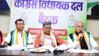 छत्तीसगढ़ विधानसभा के शीत सत्र में पहले दिन मौजूद नहीं रहेंगे कांग्रेस के विधायक, बहिष्कार का फैसला छत्तीसगढ़ विधानसभा के शीत सत्र में पहले दिन मौजूद नहीं रहेंगे कांग्रेस के विधायक, बहिष्कार का फैसला