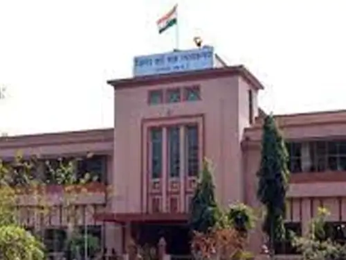 नाबालिग को चाकू दिखाकर खेत में रेप, 20 साल कारावास:2 सालो तक डराकर दुष्कर्म करते रहा; रायगढ़ कोर्ट ने सुनाई सजा नाबालिग को चाकू दिखाकर खेत में रेप, 20 साल कारावास:2 सालो तक डराकर दुष्कर्म करते रहा; रायगढ़ कोर्ट ने सुनाई सजा