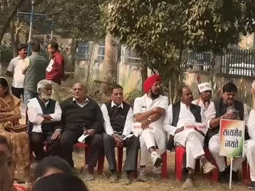 रायपुर में कांग्रेस का प्रदर्शन…भाजपा कार्यालय की ओर कूच:नेशनल हेराल्ड मामले को लेकर सड़क पर उतरे, भारी पुलिस बल तैनात