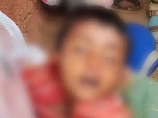 रायगढ़ में ट्रैक्टर की टक्कर से बच्ची की मौत:गांव के बच्चों के साथ खेल रही थी, सिर पर गंभीर चोट आने से गई जान रायगढ़ में ट्रैक्टर की टक्कर से बच्ची की मौत:गांव के बच्चों के साथ खेल रही थी, सिर पर गंभीर चोट आने से गई जान