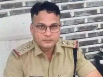 अवैध शराब बिक्री…चोरी की जांच में लापरवाही:निरीक्षण के दौरान एसएसपी ने जताई थी नाराजगी, कोटा टीआई लाइन अटैच, नरेश चौहान को मिली जिम्मेदारी अवैध शराब बिक्री…चोरी की जांच में लापरवाही:निरीक्षण के दौरान एसएसपी ने जताई थी नाराजगी, कोटा टीआई लाइन अटैच, नरेश चौहान को मिली जिम्मेदारी