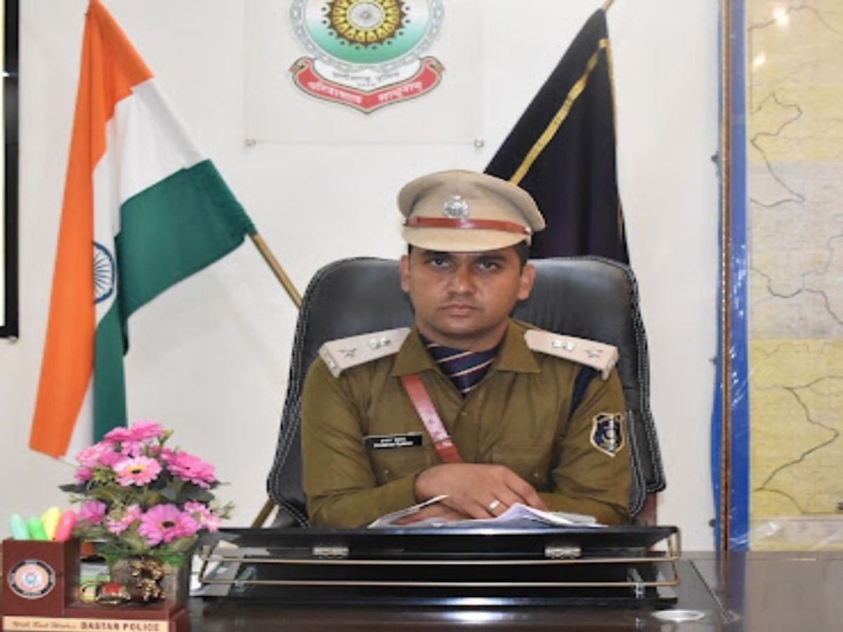 IPS Transfer : आईपीएस अधिकारी प्रभात कुमार बने महासमुंद के पुलिस अधीक्षक, आदेश जारी IPS Transfer : आईपीएस अधिकारी प्रभात कुमार बने महासमुंद के पुलिस अधीक्षक, आदेश जारी