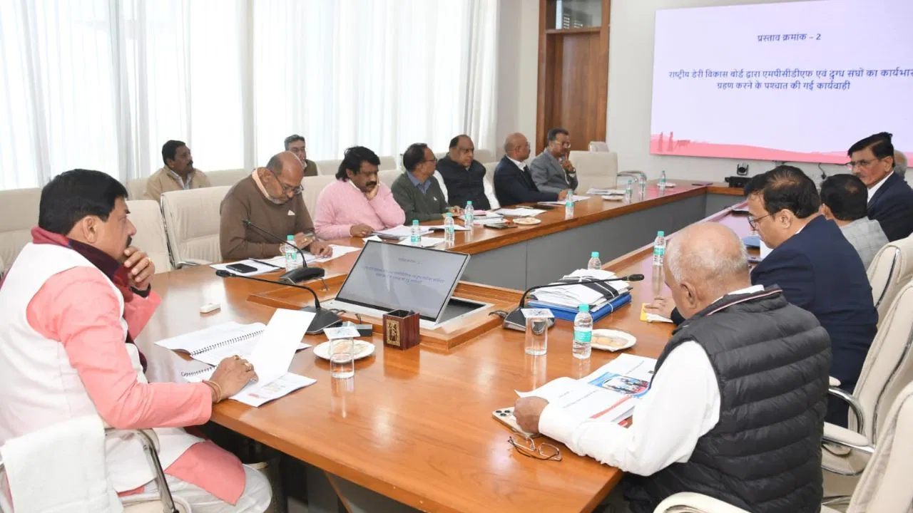 2029-30 तक 26 हजार गांवों में पहुंचेगा डेयरी नेटवर्क, दूध उत्पादन से बढ़ेगा ग्रामीण रोजगार