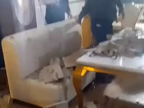 रायपुर के रजवाड़ा रिसॉर्ट में गिरी फॉल सीलिंग, 4 घायल:डिनर करने पहुंचे ग्राहकों के सिर पर लगी चोट, थाने में मामला दर्ज नहीं