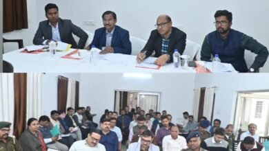 संभागायुक्त कावरे एवं कलेक्टर उइके ने राजिम कुंभ कल्प आयोजन के संबंध में ली अधिकारियों की बैठक