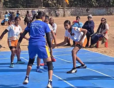 दुर्ग में सांसद खेल महोत्सव का आज अंतिम दिन:4 लाख से ज्यादा खिलाड़ियों ने लिया हिस्सा, PM मोदी वर्चुअली करेंगे खिलाड़ियों से बात दुर्ग में सांसद खेल महोत्सव का आज अंतिम दिन:4 लाख से ज्यादा खिलाड़ियों ने लिया हिस्सा, PM मोदी वर्चुअली करेंगे खिलाड़ियों से बात