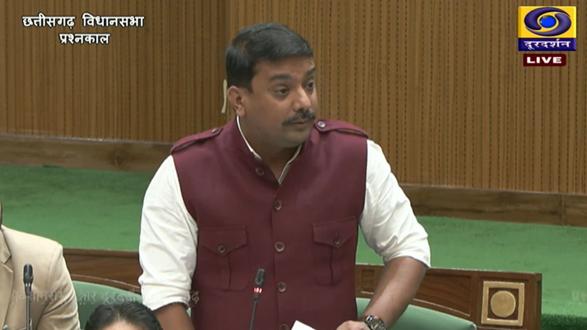शीतकालीन सत्र के तीसरे दिन सदन में गूंजा एपीएल राशन कार्ड से बीपीएल राशन कार्ड में परिवर्तन का मामला शीतकालीन सत्र के तीसरे दिन सदन में गूंजा एपीएल राशन कार्ड से बीपीएल राशन कार्ड में परिवर्तन का मामला