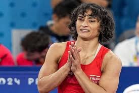स्टार पहलवान विनेश ने किया संन्यास से वापसी का एलान, बोलीं- इस बार मैं ओलंपिक में अकेली नहीं हूं…. स्टार पहलवान विनेश ने किया संन्यास से वापसी का एलान, बोलीं- इस बार मैं ओलंपिक में अकेली नहीं हूं….