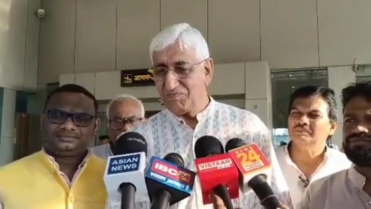 हिंदुओं पर बयानबाजी करके बुरे फंसे टीएस सिंहदेव, भाजपा नेताओं ने लिया आड़े हाथों, कहा- कांग्रेस के साथ कोई नहीं…ना ईसाई…ना अल्पसंख्यक हिंदुओं पर बयानबाजी करके बुरे फंसे टीएस सिंहदेव, भाजपा नेताओं ने लिया आड़े हाथों, कहा- कांग्रेस के साथ कोई नहीं…ना ईसाई…ना अल्पसंख्यक