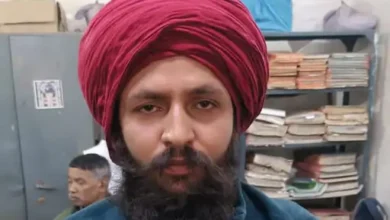 वाहन चेकिंग के दौरान फर्जी BSF जवान गिरफ्तार:कार पर पुलिस लिखकर चला रहा था गाड़ी, फर्जी आईकार्ड भी दिखाए