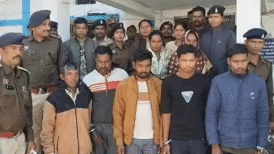 गला घोंटकर पत्नी-3 साल के बेटे को मार-डाला:पत्थर बांधकर नदी में फेंके शव,घुमाने के बहाने ले गया था, गर्लफ्रेंड के दबाव में आकर हत्या