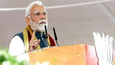 PM Modi : बंगाल में पीएम मोदी ने फूंका चुनावी बिगुल, TMC पर बरसे ,बोले- घुसपैठिए हक छीन रहे हैं, भाजपा सरकार बनते ही कार्रवाई करेंगे