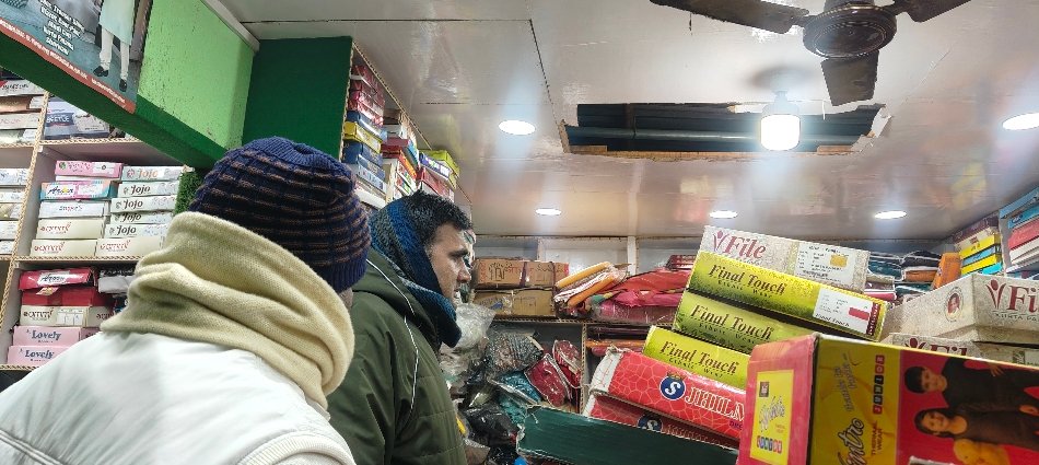 सुपौल : व्यापारियों में दहशत, रेडीमेड दुकान से लाखों की चोरी