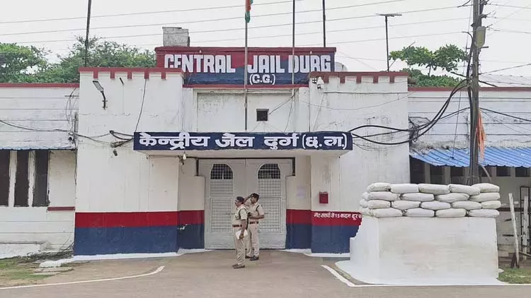 जेल प्रशासन और विधिक प्राधिकरण की पहल से महिला बंदी ने सुरक्षित रूप से बच्चे को दिया जन्म