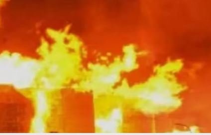 उत्तराखंड: जोशीमठ में आर्मी कैंप के स्टोर में लगी भीषण आग, मौके पर पहुंची दमकल की टीम