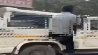 मैहर में फेयरवेल पार्टी के बाद सड़कों पर हुड़दंग, नाबालिग छात्रों ने जीप-कारों पर किए जानलेवा स्टंट