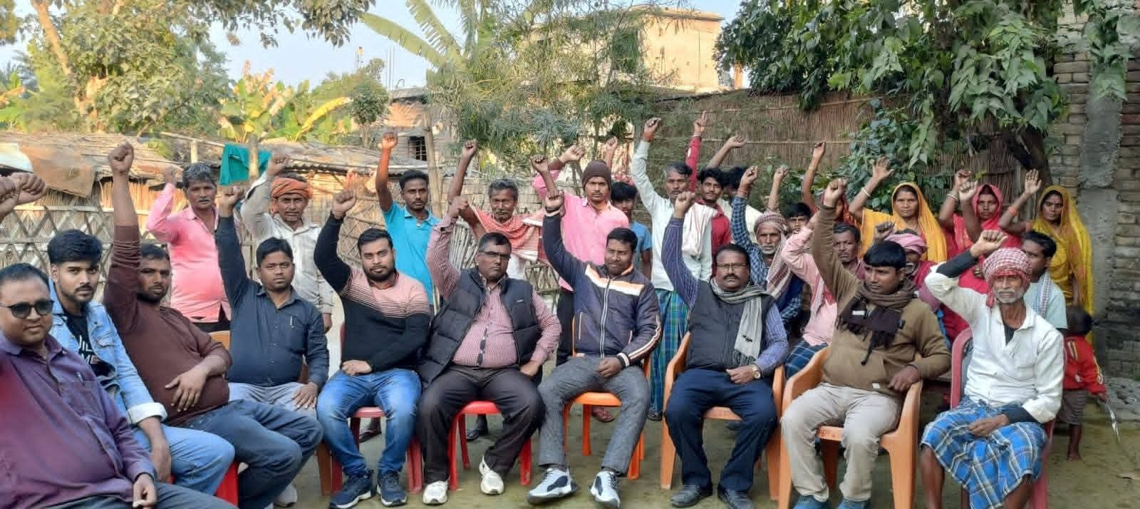 समस्तीपुर में महादलित दुकानदार पर हमला: दुकान तोड़ी, जातिसूचक गालियां और दी धमकी; 27 जनवरी को प्रतिरोध मार्च का ऐलान समस्तीपुर में महादलित दुकानदार पर हमला: दुकान तोड़ी, जातिसूचक गालियां और दी धमकी; 27 जनवरी को प्रतिरोध मार्च का ऐलान