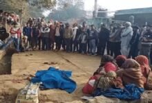 धौलपुर: कलयुगी बेटे ने बीच सड़क पर मां को ईंट-पत्थरों से पीट-पीटकर मार डाला, गांव में सनसनी