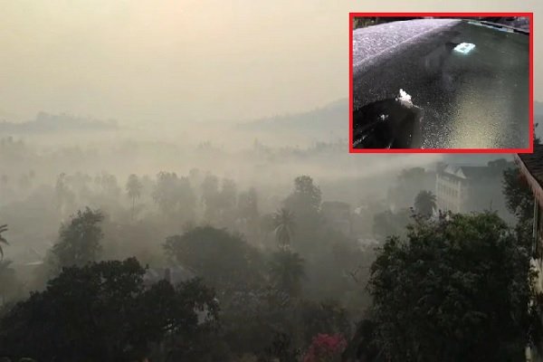माउंट आबू में 771 दिनों बाद 0 से -1 डिग्री तक लुढ़का पारा, जमने लगी बर्फ की परतें माउंट आबू में 771 दिनों बाद 0 से -1 डिग्री तक लुढ़का पारा, जमने लगी बर्फ की परतें