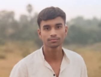 नए साल का जश्न बना मातम: औरंगाबाद में बाइक ट्रक से टकराई, 18 साल के युवक की मौत