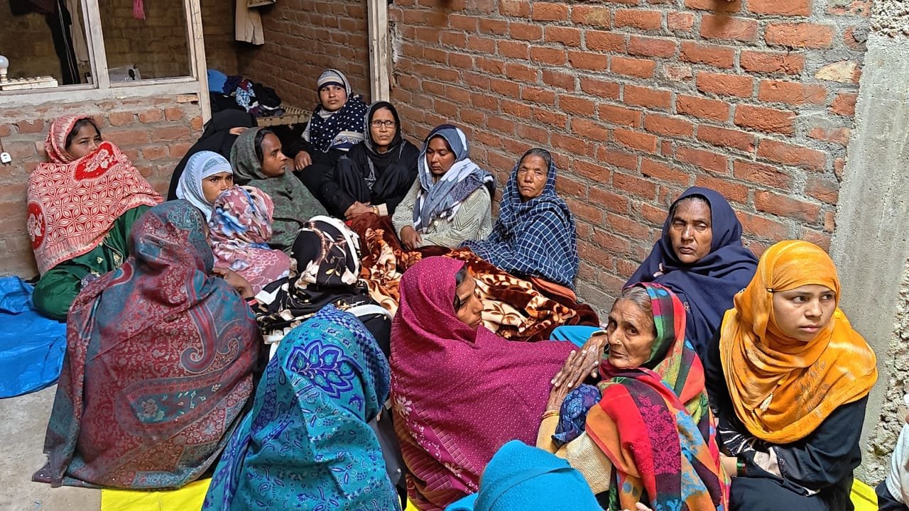 दिल्ली की जूता फैक्ट्री में मौत का तांडव: हरदोई के दो चचेरे भाई जिंदा जले