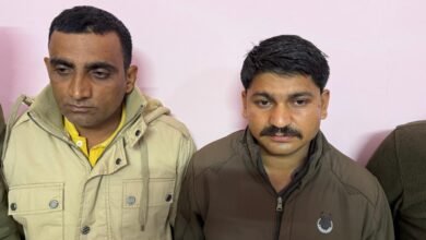 डूंगरपुर: पुलिसकर्मियों ने झूठे केस में फंसाने की धमकी देकर 1.5 लाख की ली रिश्वत, एसीबी ने किया गिरफ्तार
