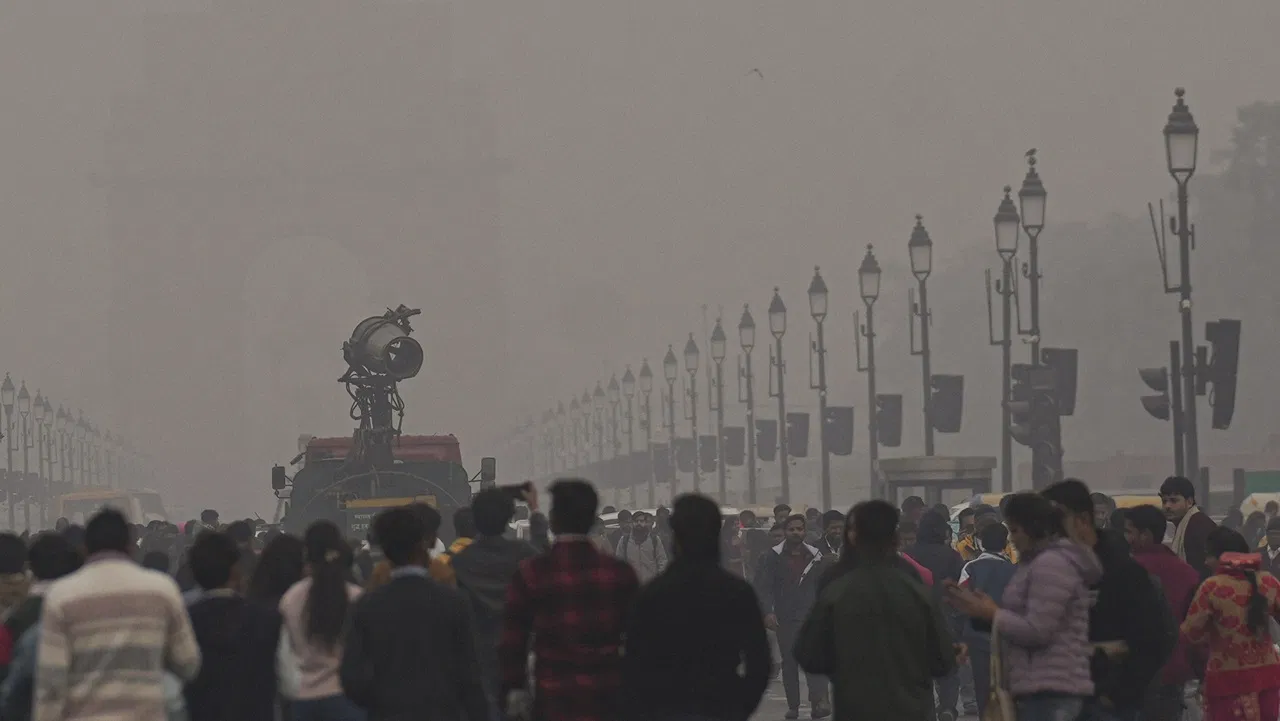 दिल्ली की हवा ने ली राहत की सांस! सरकार का दावा- 8 साल में सबसे बेहतर AQI