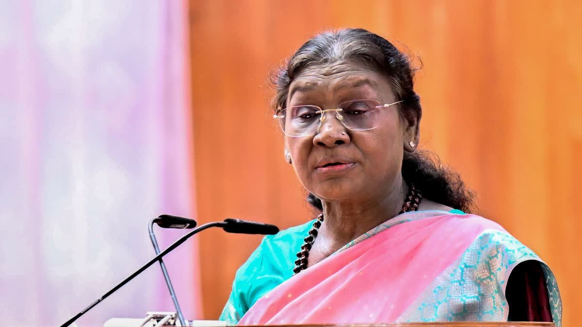 जल्द ही बस्तर दौरे के लिए छत्तीसगढ़ आएंगी राष्ट्रपति द्रौपदी मुर्मू, बस्तर पंडुम में करेंगी शिरकत जल्द ही बस्तर दौरे के लिए छत्तीसगढ़ आएंगी राष्ट्रपति द्रौपदी मुर्मू, बस्तर पंडुम में करेंगी शिरकत