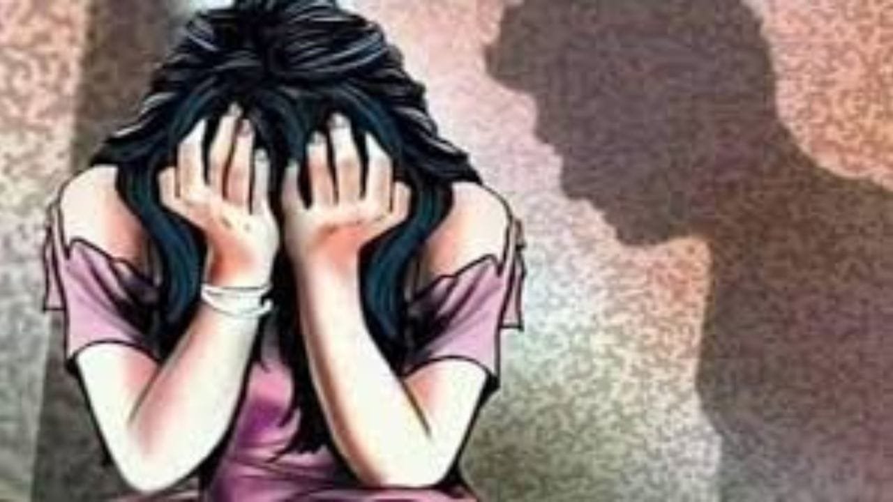 फरीदाबाद गैंगरेप: महिला के चेहरे पर 20 टांके, कंधा टूटा… 3 घंटे तक दो युवकों ने की हैवानियत, चलती वैन से फेंक दिया था