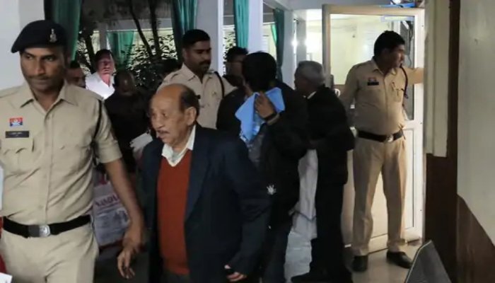 पोरा बाई नकल मामला: 17 साल बाद प्राचार्य समेत चार दोषियों को 5 साल की सजा