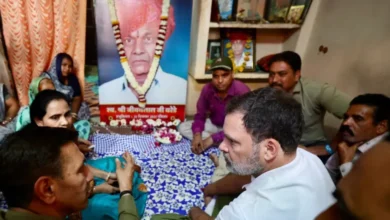 इंदौर में दूषित पानी कांड,पीड़ितों से मिलने भागीरथपूरा पहुंचे राहुल गांधी,सरकार पर लगाए गंभीर आरोप इंदौर में दूषित पानी कांड,पीड़ितों से मिलने भागीरथपूरा पहुंचे राहुल गांधी,सरकार पर लगाए गंभीर आरोप