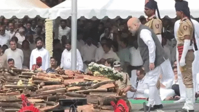 बारामती- अजित पवार का कुछ देर में अंतिम संस्कार:शाह-गडकरी-भाजपा अध्यक्ष शामिल; गोवा सीएम, आंध्र के मंत्री लोकेश भी पहुंचे