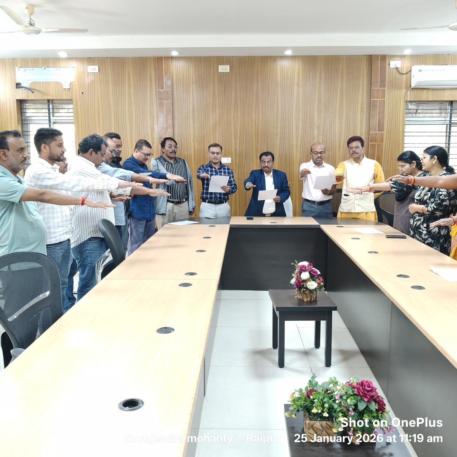 कुशाभाऊ ठाकरे पत्रकारिता एवं जनसंचार विश्वविद्यालय में राष्ट्रीय मतदाता दिवस पर शपथ ग्रहण कुशाभाऊ ठाकरे पत्रकारिता एवं जनसंचार विश्वविद्यालय में राष्ट्रीय मतदाता दिवस पर शपथ ग्रहण