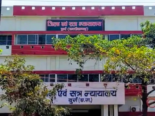 दुर्ग में पति ने पत्नी को जिंदा जलाया:पहली पत्नी का पक्ष लेने पर होता था विवाद, 12 साल बाद आरोपी को उम्रकैद की सजा