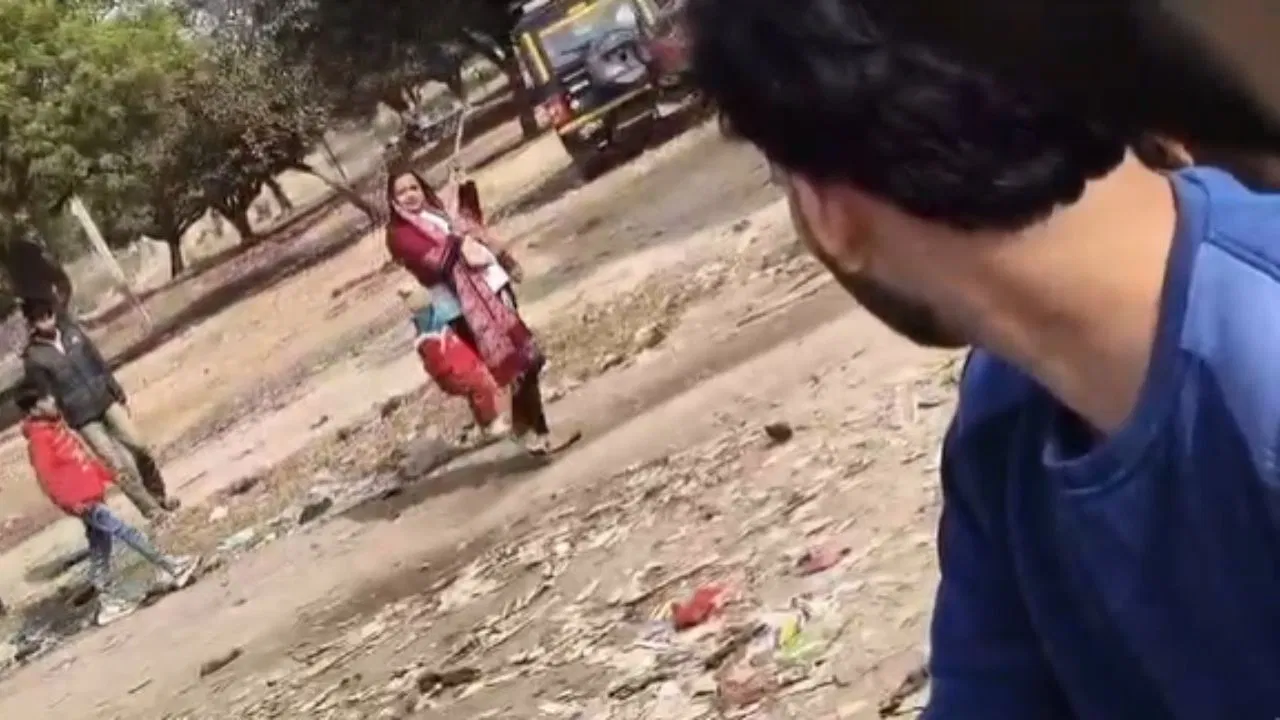 मुरादाबाद की ‘रिवॉल्वर रानी’ गिरफ्तार, बाजार में बंदूक लहराना पड़ा भारी
